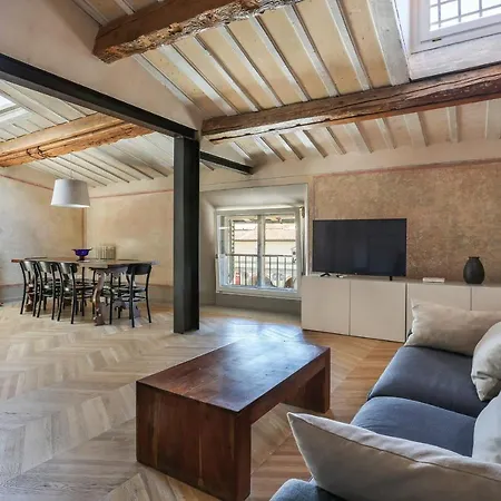 Belle Arti Penthouse In Apartment Florence